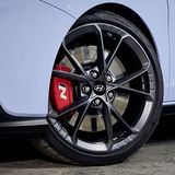 Der Durchmesser der Bremsscheiben wächst von 345 Millimeter auf 360 Millimeter