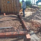 Der Bau der Zufluchtsstätte für Frauen in der Favela Menino Chorão in Campinas mithilfe von Spenden der stern-LeserInnen