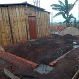 Der Bau der Zufluchtsstätte für Frauen in der Favela Menino Chorão in Campinas mithilfe von Spenden der stern-LeserInnen