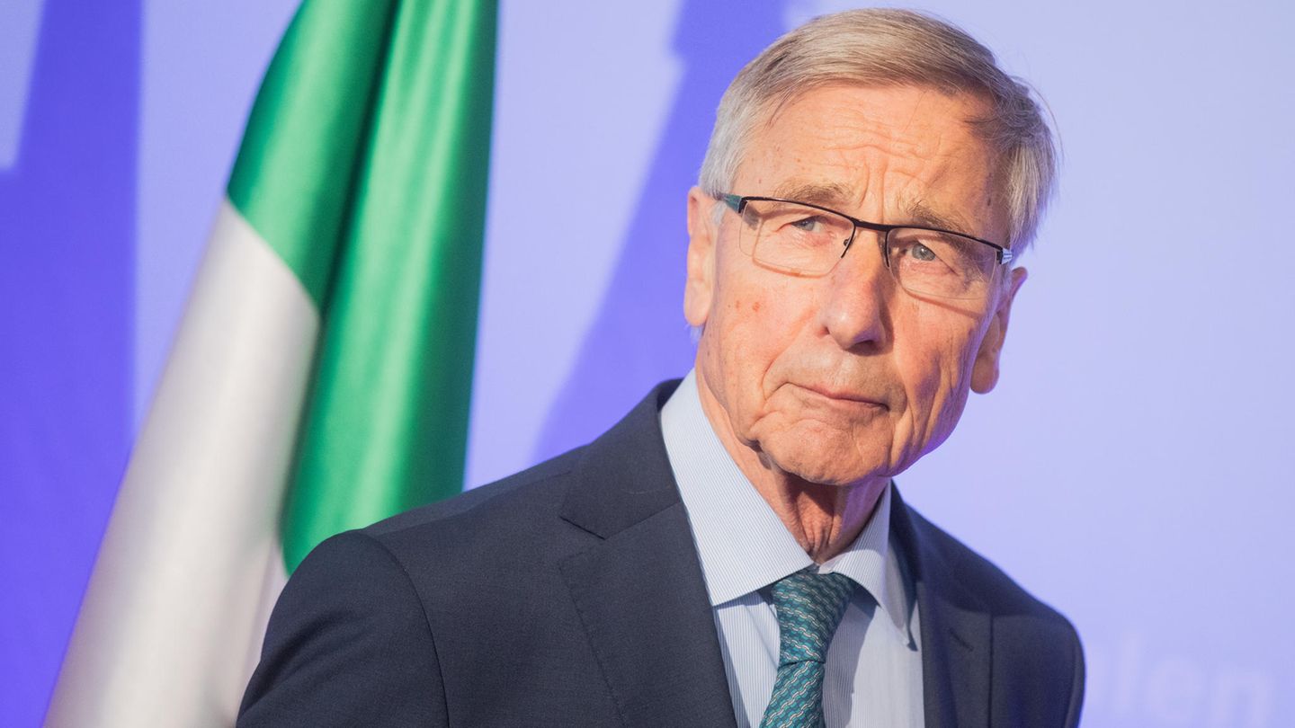 Wolfgang Clement, ehemaliger Bundesminister für Wirtschaft und Arbeit und ehemaliger Ministerpräsident von Nordrhein-Westfalen