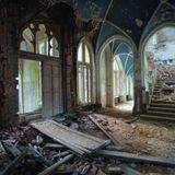 Namur, Belgien: Château Mianda  Das zwischen 1866 und 1907 gebaute Schloss war einst der Sitz der Familie Liedekerke de Beaufort. Nach dem Zweiten Weltkrieg wurde es zu einem Ferienheim für die Kinder von Bahnangestellten. Seit den 1990er Jahren verkam es, bis es vor Kurzem abgerissen wurde.