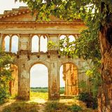 Vasilevka, Ukraine: Pankejeff Herrenhaus  Von diesem weitläufigen Herrenhaus ist nicht mehr viel übrig. Hier residierte die Pankejeff-Familie, deren Sohn Sergej unter dem Pseudonym "Wolfsmann" einer der bekanntesten Patienten von Sigmund Freund in Wie wurde.