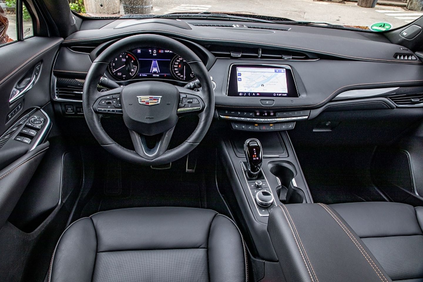 Cadillac XT4 350d