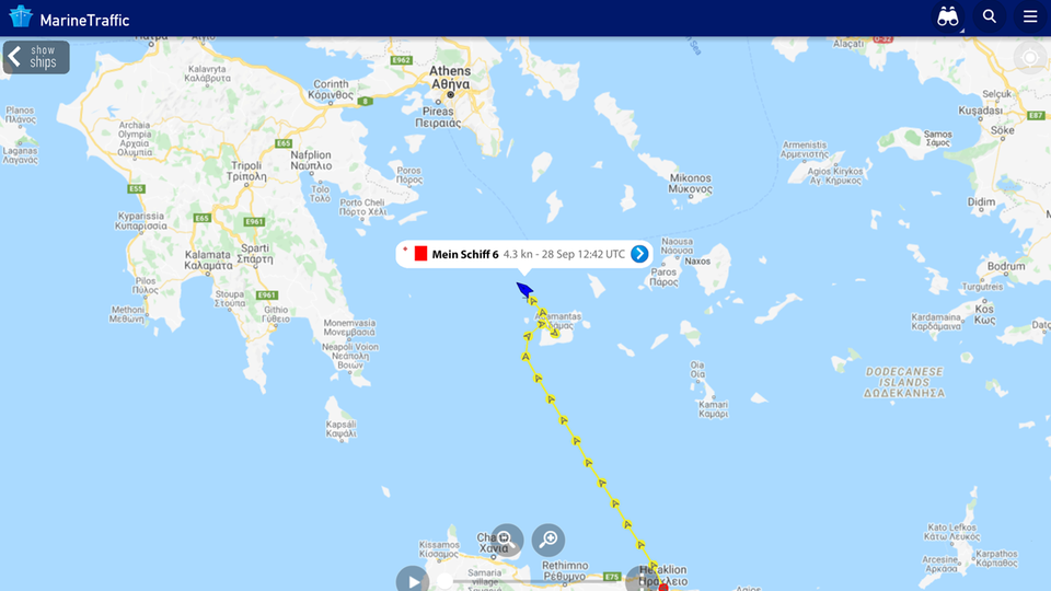 Der Kurs der "Mein Schiff 6" von Kreta zum griechischen Festland mit kurzem Halt in der Bucht der Insel Milos