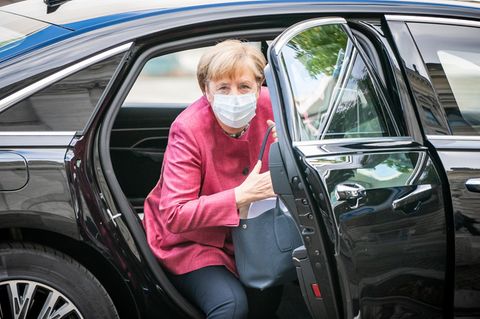 Angela Merkel mit Maske in Berlin