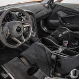 Vertrautes Ambiente: Das Cockpit des McLaren 765LT