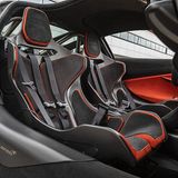 Die Sitzschalen sind insgesamt 18 Kilogramm leichter als beim 720S