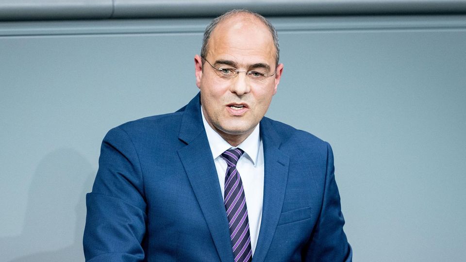 Peter Boehringer von der AfD spricht im Bundestag Peter Boehringer von der AfD spricht im Bundestag