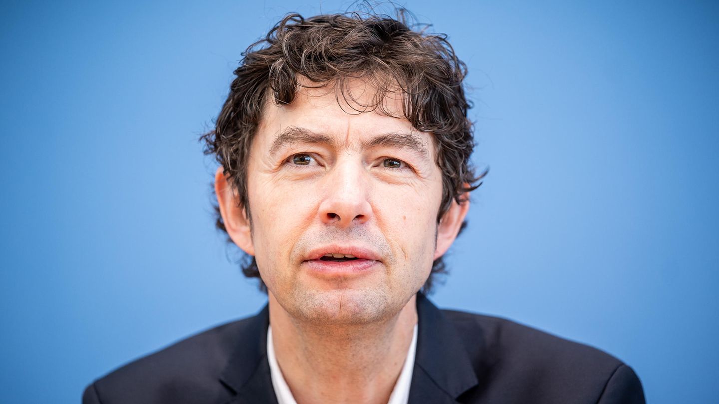 Christian Drosten auf einer Pressekonferenz