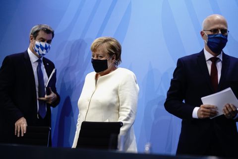 Von links: Markus Söder, Bundeskanzlerin Angela Merkel und Peter Tschentscher