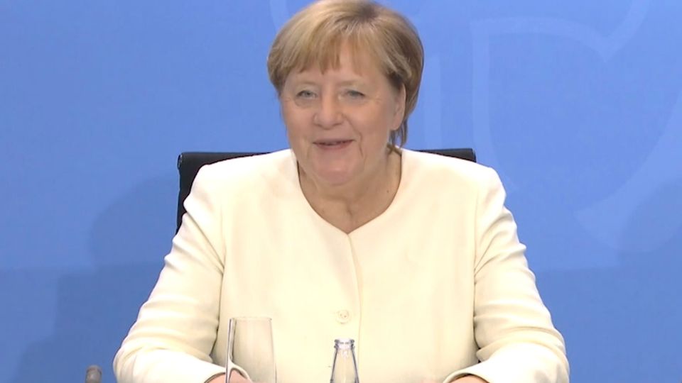 Merkel rechnet vor, wie sie auf 19.200 mögliche Corona-Neuinfektionen kommt