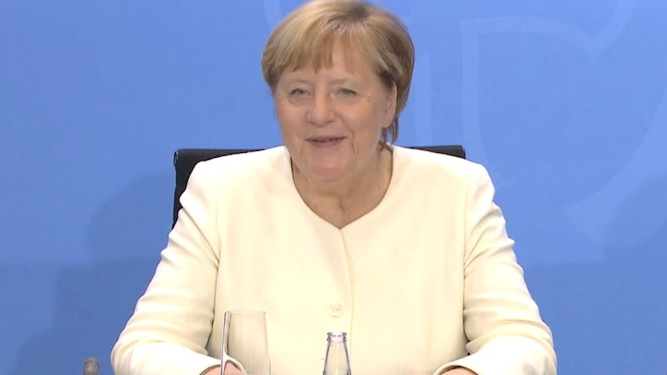 Merkel rechnet vor, wie sie auf 19.200 mögliche Corona-Neuinfektionen kommt Merkel rechnet vor, wie sie auf 19.200 mögliche Corona-Neuinfektionen kommt