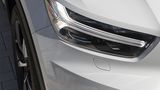 Die volvotypische Lichtsignatur ist auch beim XC40 Recharge P8 AWD vorhanden