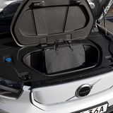 Das Zusatzfach vorne hat ein Volumen von 31 Litern