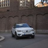 Das Fahrwerk ist straff gefedert