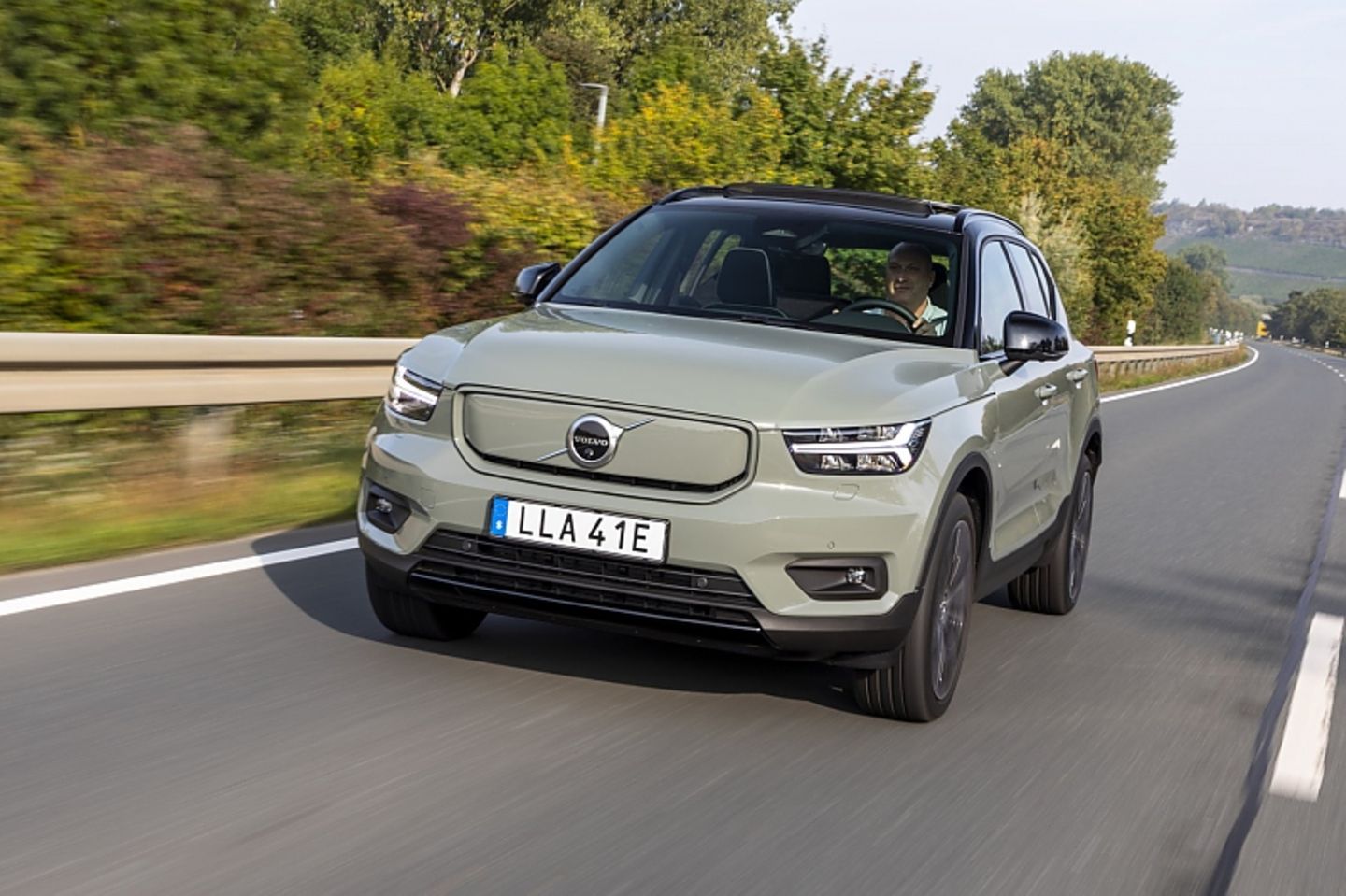 Der Volvo XC40 Recharge P8 AWD steht Ende des Jahres beim Händler