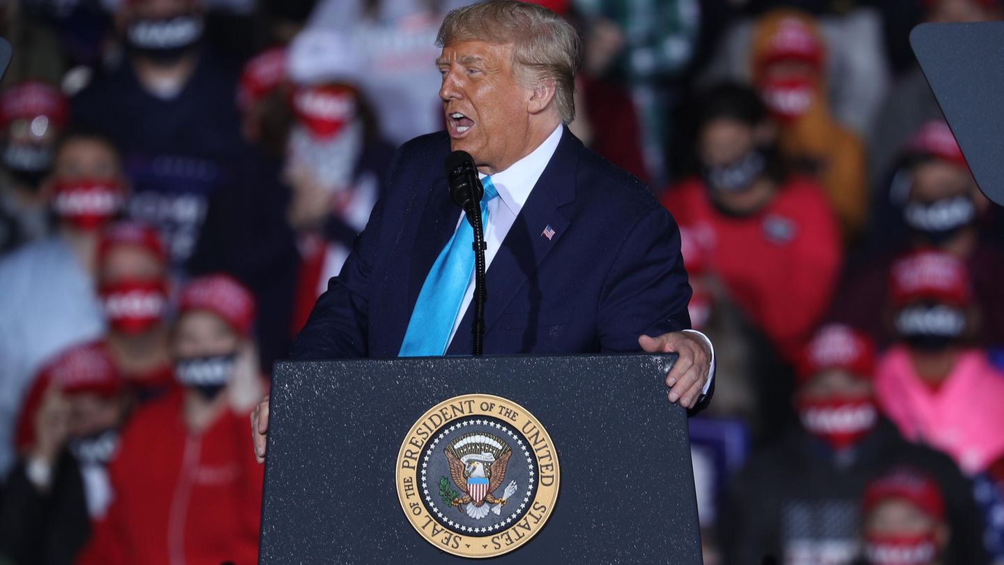 Corona-Infektion des US-Präsidenten: Um alle Macht keine Schwäche zeigen – Trump wurde Opfer seiner eigenen Besessenheit