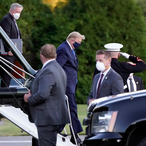 Trump Coronavirus:  Donald Trump, Präsident der USA, kommt im Walter-Reed-Militärkrankenhaus an