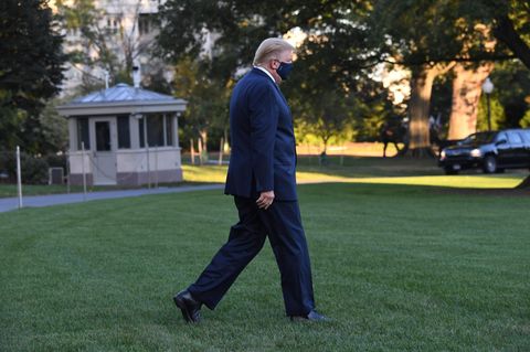 US-Präsident Donald Trump vor dem Weißen Haus in Washington