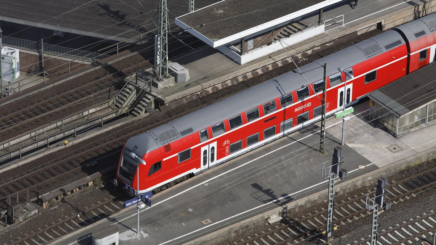 Regionalbahn in Köln-Deutz