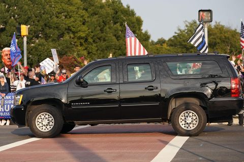 US-Präsident Donald Trump hat das Militärkrankenhaus Walter Reed kurzzeitig verlassen