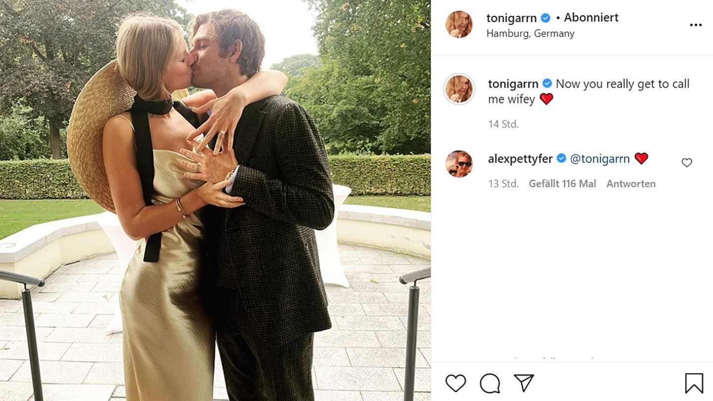 Toni Garrn und Alex Pettyfer feiern Hochzeit