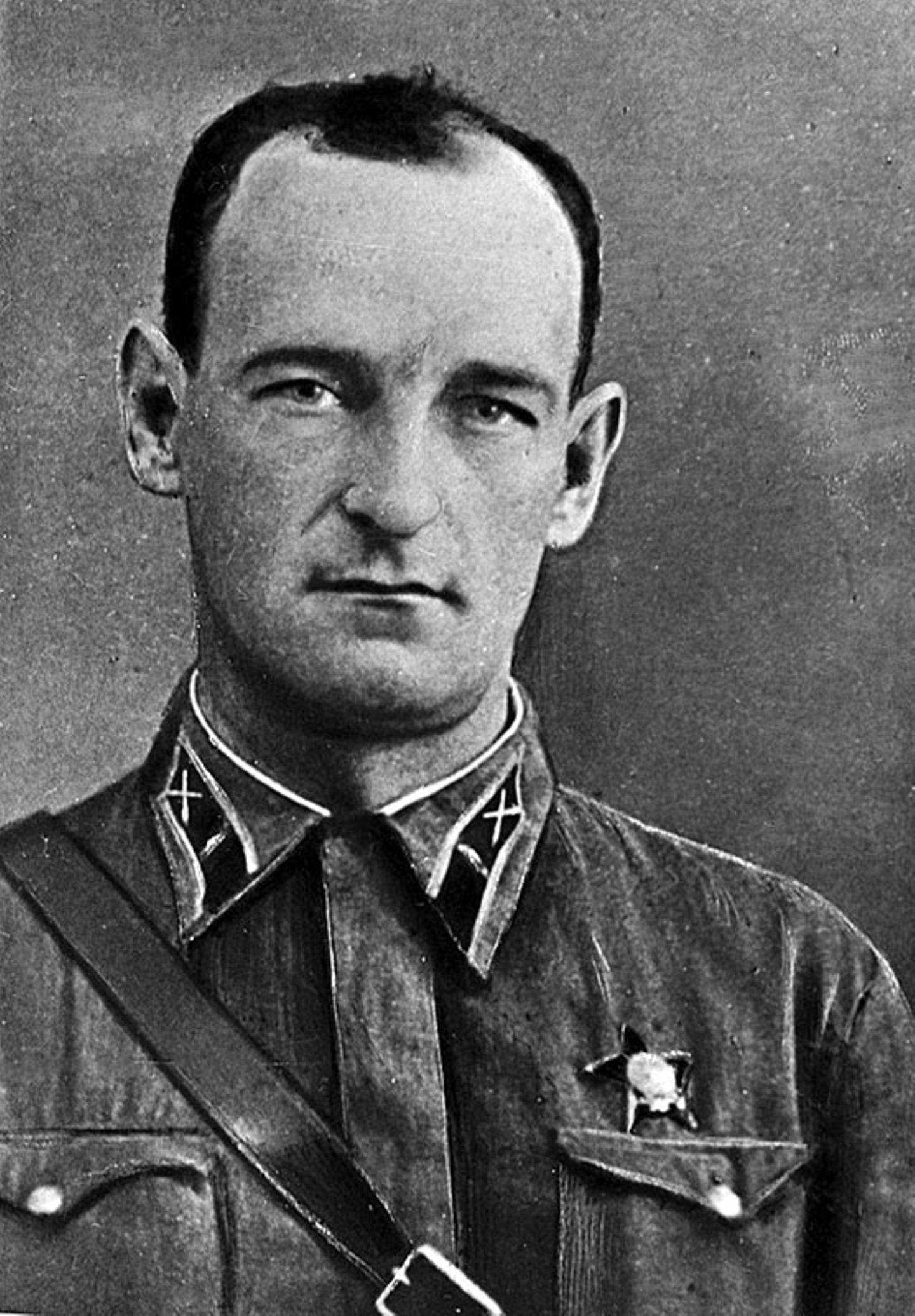 Hauptmann Igor Fljorow setzte die Katjuscha-Raketenwerfer erfolgreich ein, fiel aber kurz darauf.