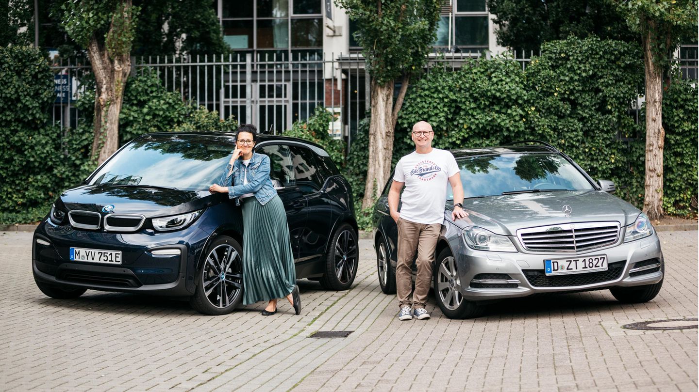 BMW i3: Von groß zu klein: Florence Bädeker-Georges und Ehemann Hans-Nils haben vom opulenten T-Modell der Mercedes C-Klasse auf den i3 von BMW umgesattelt. Von groß zu klein: Florence Bädeker-Georges und Ehemann Hans-Nils haben vom opulenten T-Modell der Mercedes C-Klasse auf den i3 von BMW umgesattelt.
