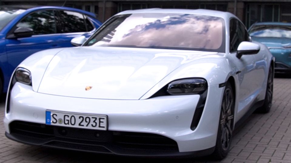 Porsche Taycan Porsche Taycan