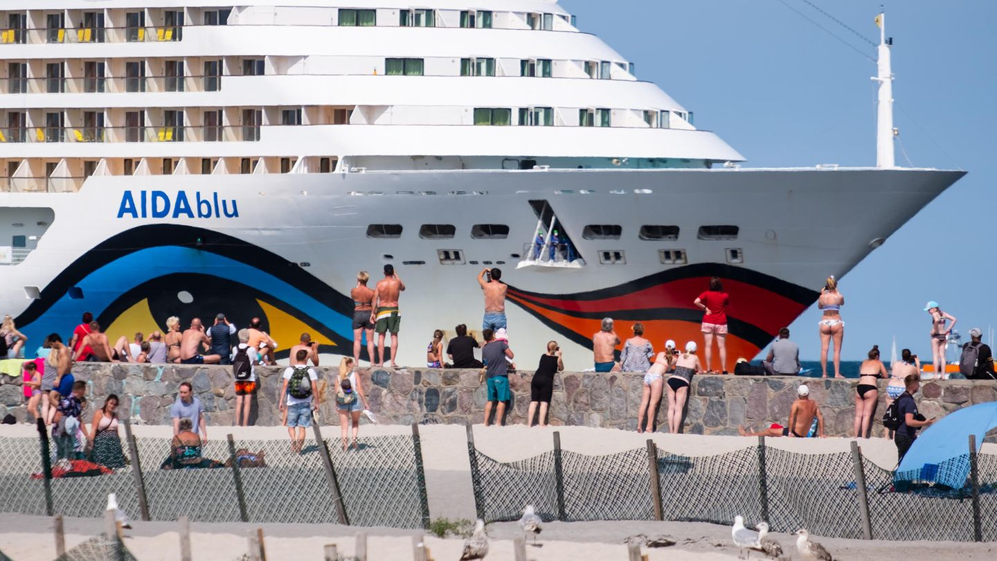 Kreuzfahrtverband beschließt generelle Covid-19-Testpflicht