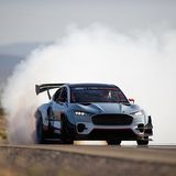 Nomen es Omen: Der Prototyp Ford Mach-E 1400 leitet 1.030 kW / 1.400 PS