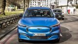 Der Ford Mach-E kommt in zwei Batteriegrößen und mit Heck- oder Allradantrieb