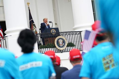 US-Präsident Donald Trump spricht zu Anhängern vor dem Weißen Haus