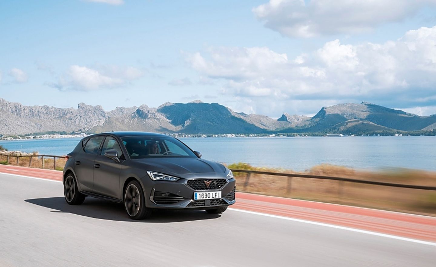 Cupra Leon E-Hybrid