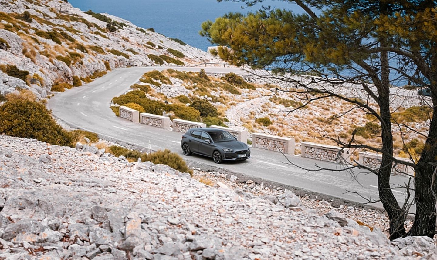 Cupra Leon E-Hybrid
