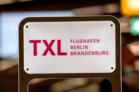  Im Terminal des Flughafen Berlin Tegel