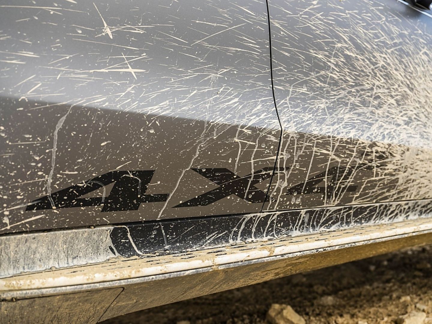 Der Mercedes EQC 4x4² mag es gerne schmutzig