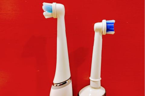 Neue "io" im Test: Zähneputzen mit künstlicher Intelligenz  – so schlägt sich das 250-Euro-Modell von Oral B