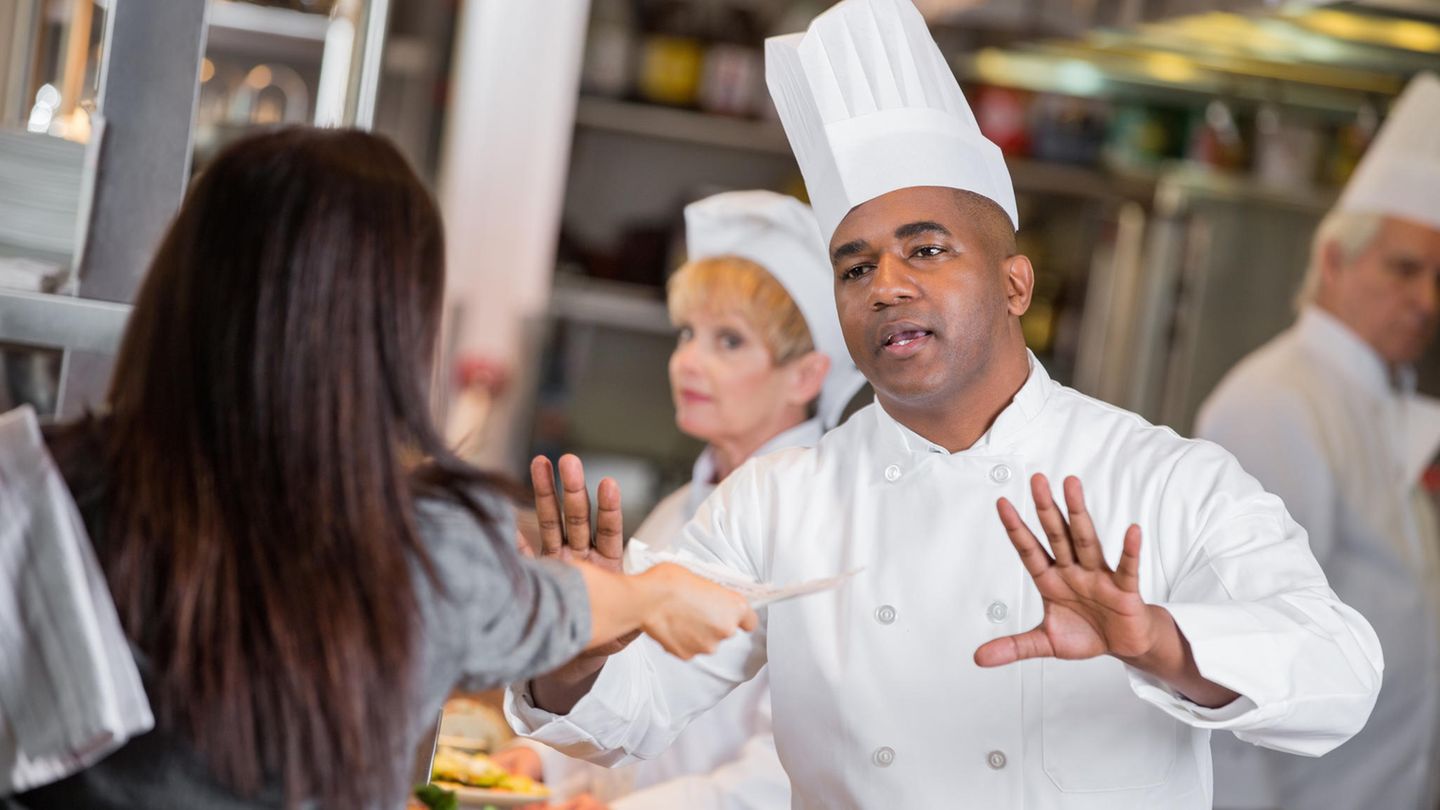 Der Gast ist frei von der Speisekarte wählen. Dem Gastwirt obliegt es, dem Wunsch zu entsprechen.