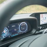 Nützliches Detail: Im Rundinstrument wird angezeigt, welchen Scheibenwischermodus man wählt