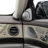 Auf dem Steuergerät der Soundanlage ist ein zusätzlicher Chip angebracht