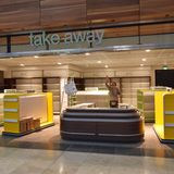 Im Moment bauen die Mieter der Läden und Restaurants ihre Flächen aus. 90 der 120 geplanten Shops, Gastronomie- und Service-Einrichtungen sollen bis Ende des Monats fertig sein.