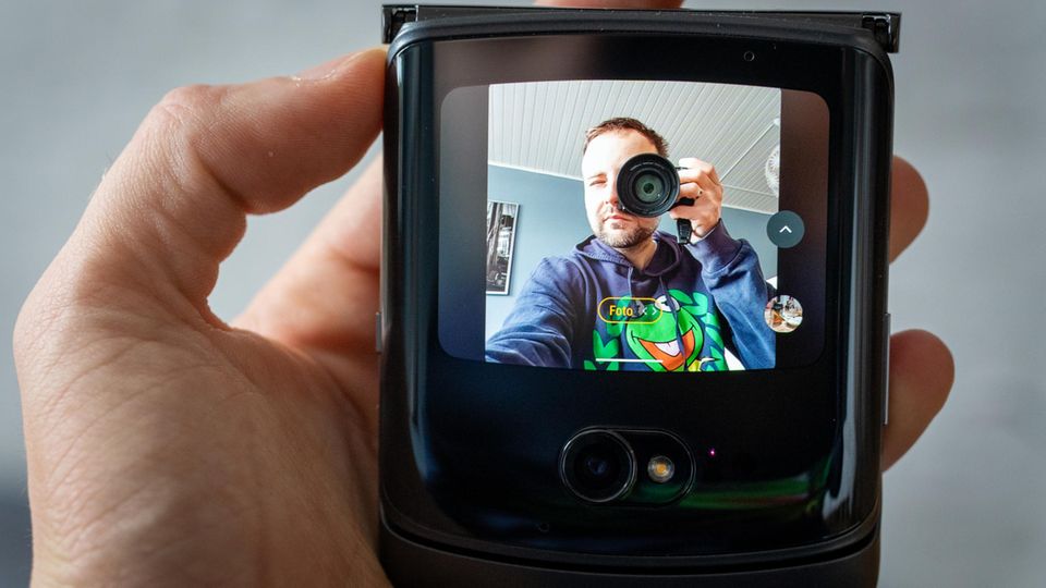 Das Mini-Display wird zum Kamera-Sucher