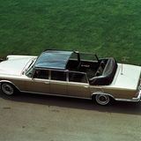 Mercedes 600 mit TV Antenne