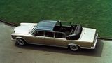 Mercedes 600 mit TV Antenne