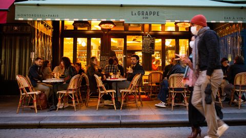 Nächtliche Ausgangssperre in Frankreich: Traditionsgastronom über Corona-Maßnahmen: "Wir werden alle in einen Topf geworfen"