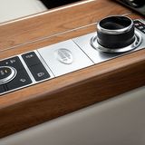 Mit dem Drehknopf werden die Fahrprogramme ausgewählt