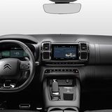 Das Cockpit unterscheidet sich nicht von dem der anderen Versionen