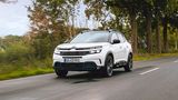 Bis 130 km/h kann der E-Crossover rein elektrisch fahren