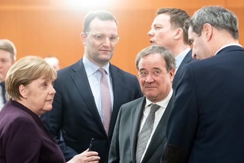 Merkel, Spahn, Lachet, Hans, Söder im Gespräch